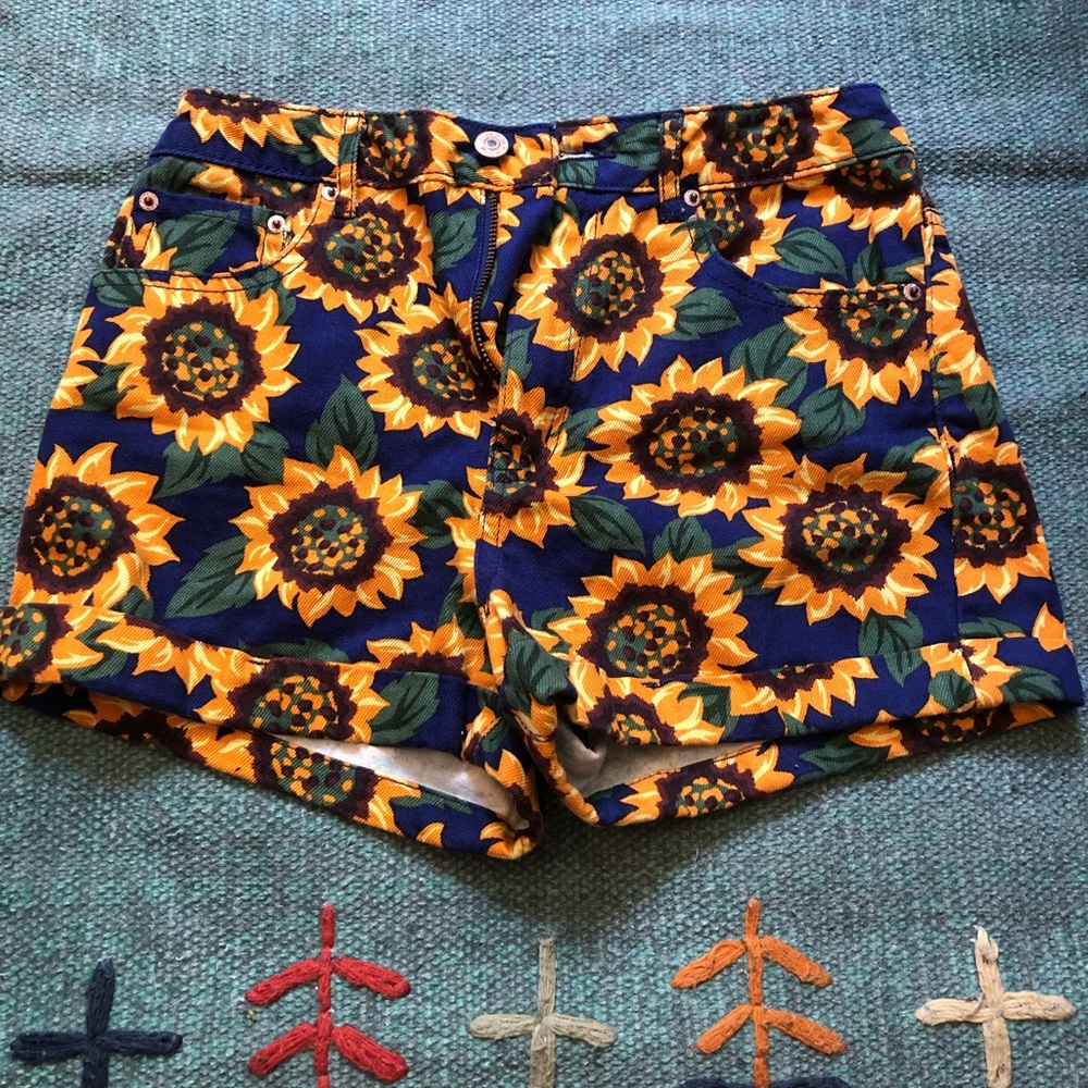 Sunflower High Waisted Shorts W25